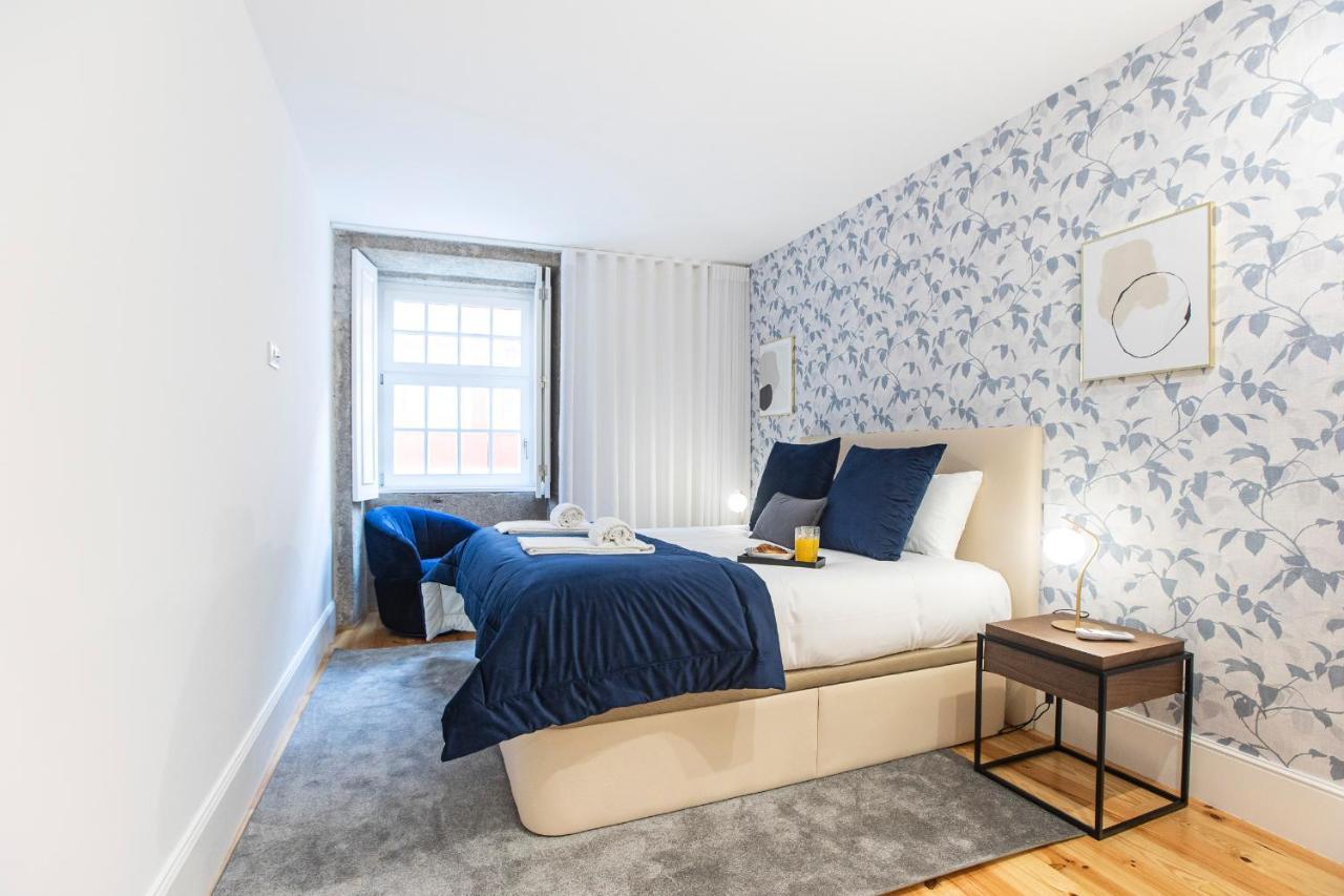 Elegant Downtown 1Br Flat W/ Ac By Lovelystay Porto Luaran gambar
