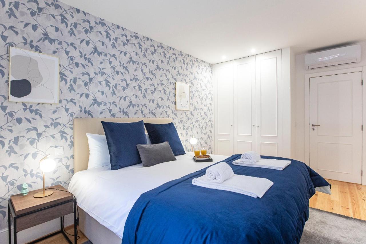 Elegant Downtown 1Br Flat W/ Ac By Lovelystay Porto Luaran gambar